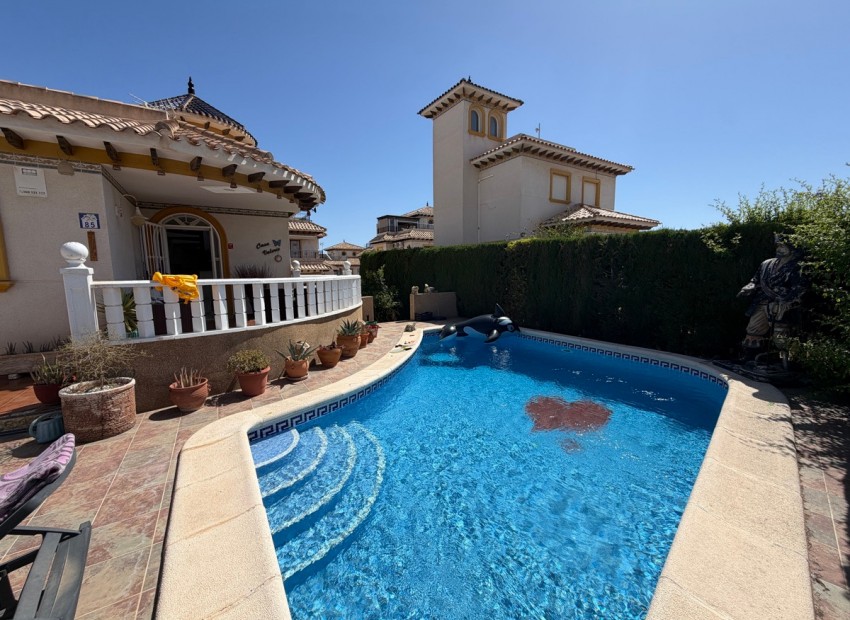 zum Verkauf - Villa - Orihuela - Villamartin