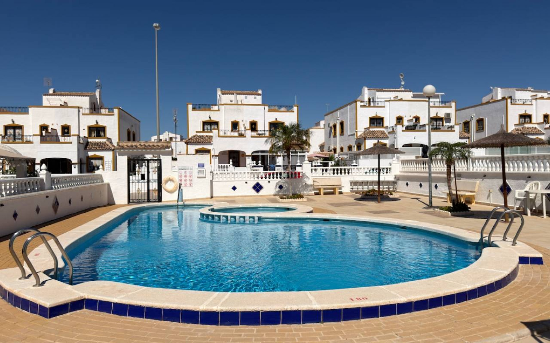 zum Verkauf - Villa - Orihuela - Vistabella Golf Resort