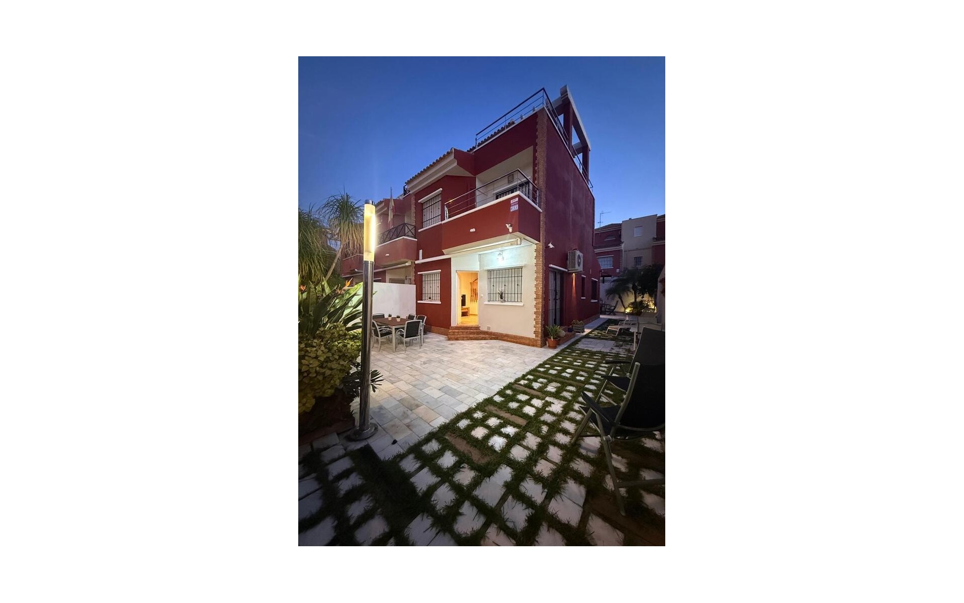 zum Verkauf - Villa - Pilar de la Horadada - Torre de la Horadada