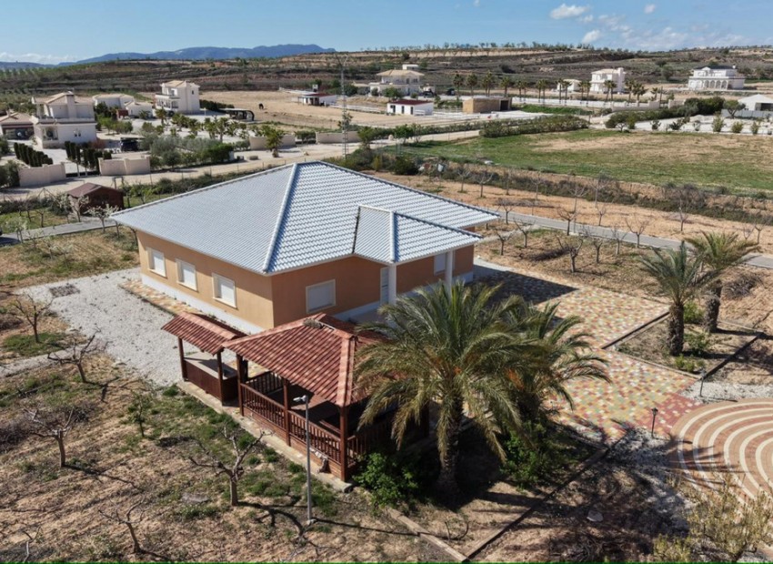 zum Verkauf - Villa - Pinoso - Pinoso Centro
