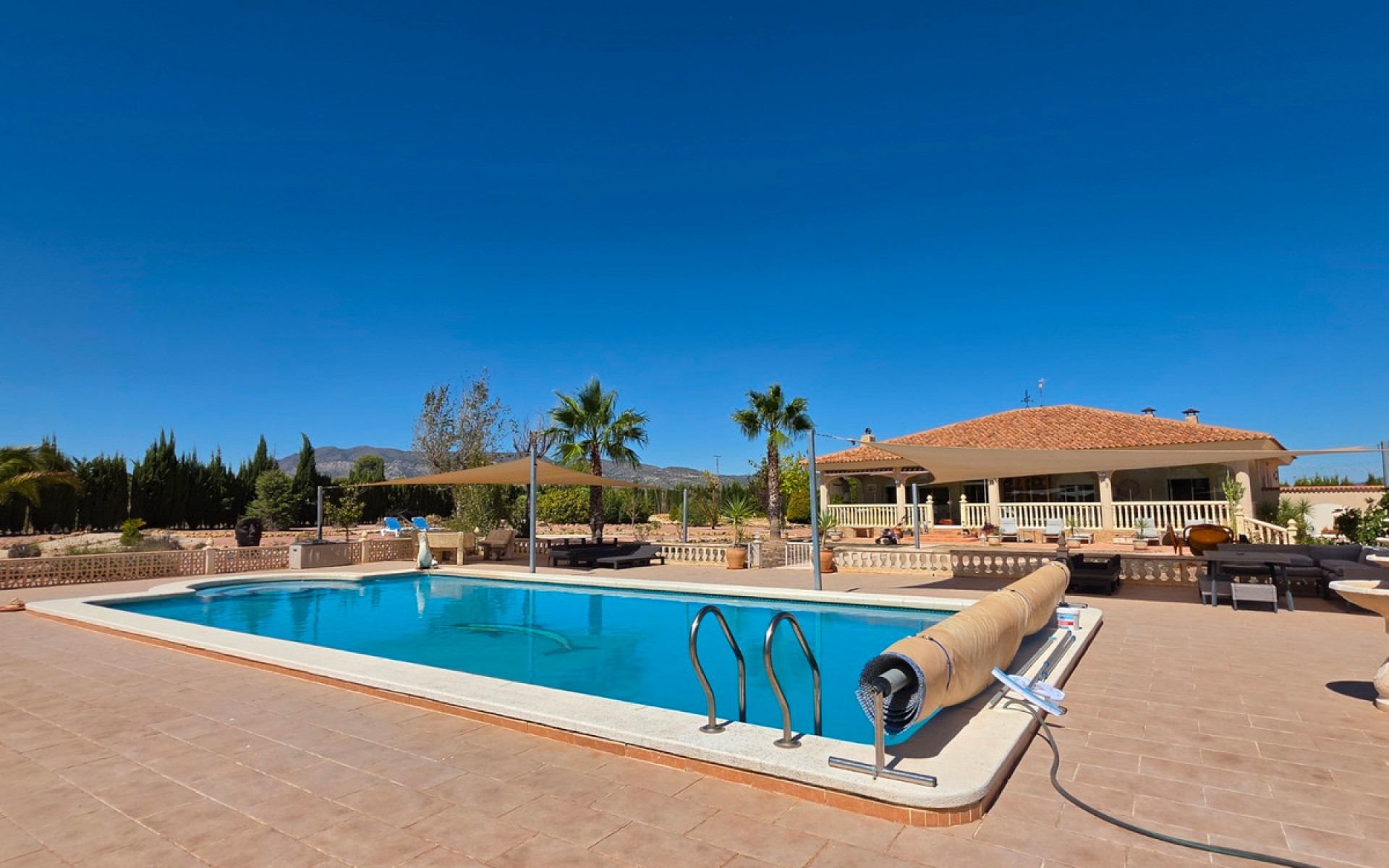 zum Verkauf - Villa - Pinoso - Pinoso Centro