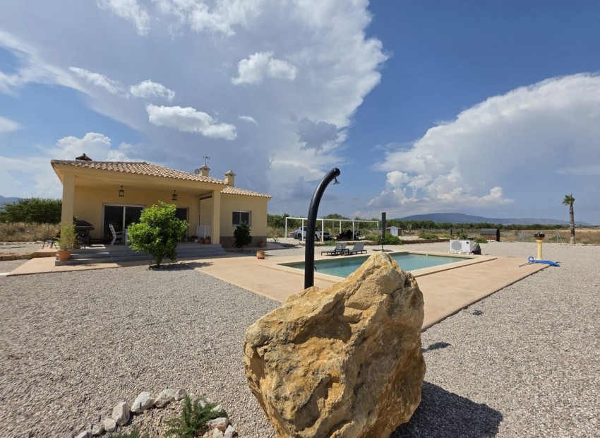 zum Verkauf - Villa - Pinoso - Pinoso Centro