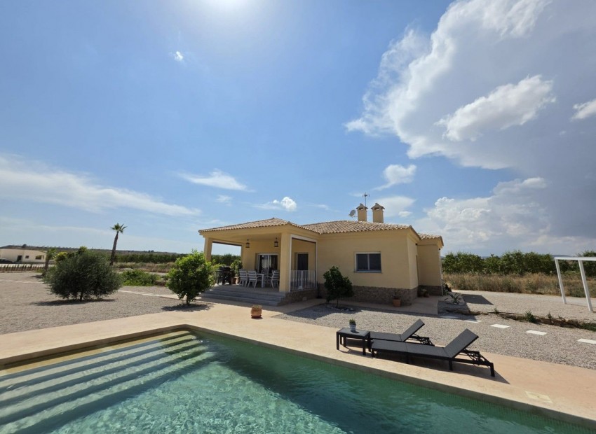 zum Verkauf - Villa - Pinoso - Pinoso Centro