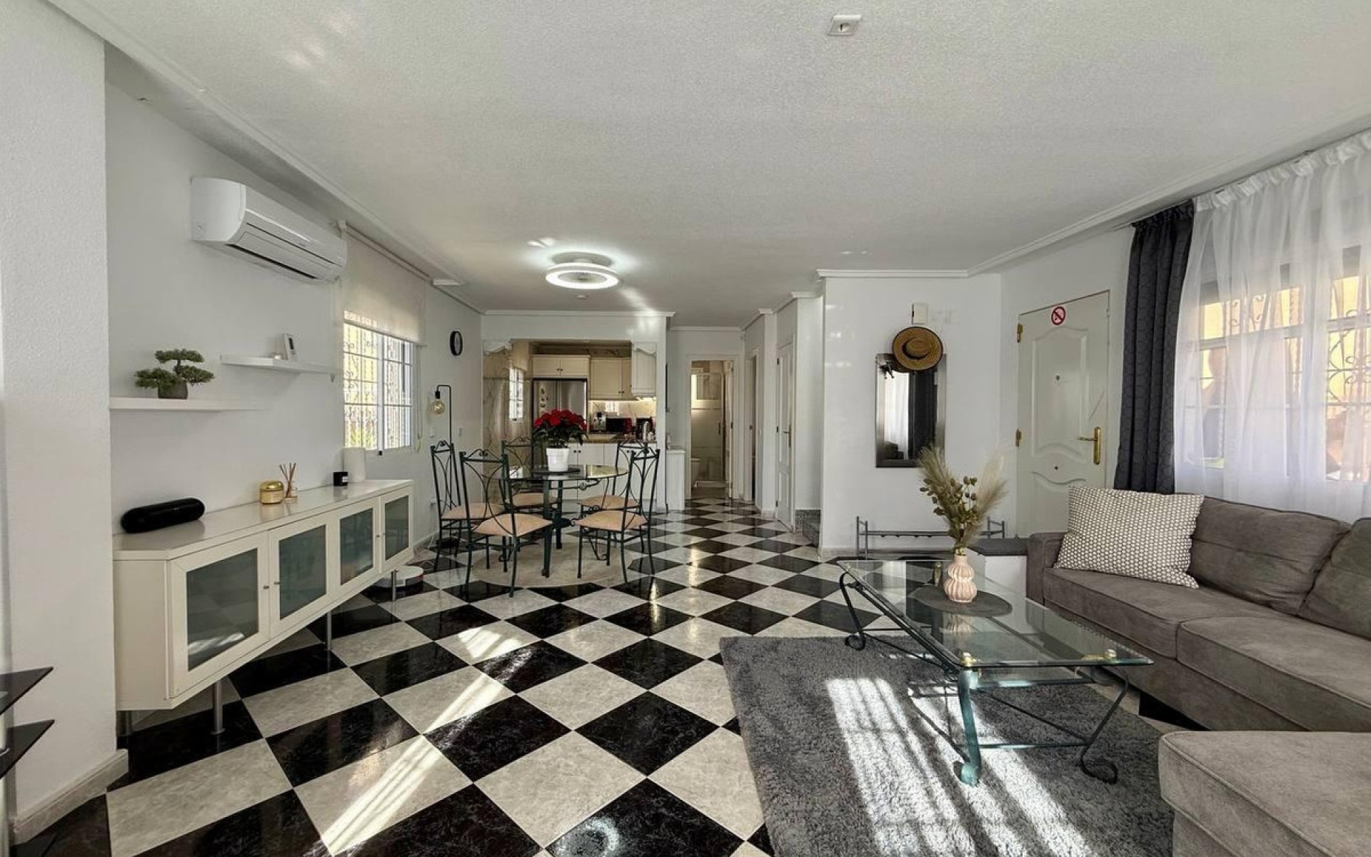 zum Verkauf - Villa - Playa Flamenca