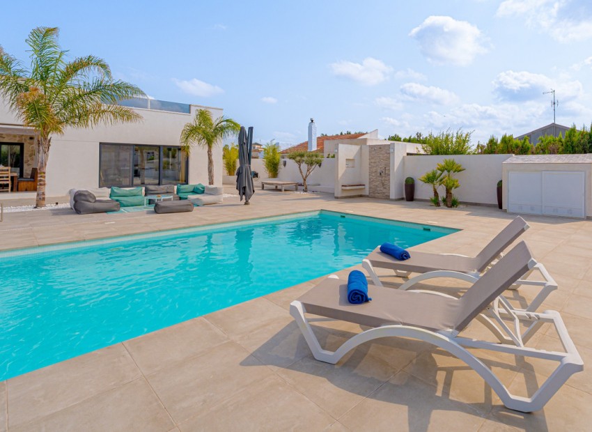 zum Verkauf - Villa - San Fulgencio - San Fulgencio Centro