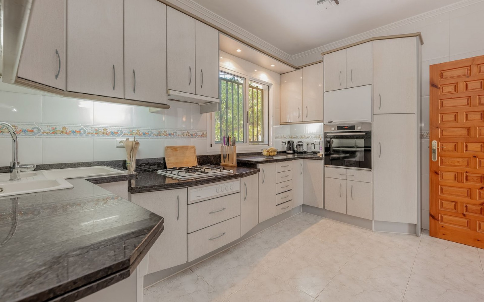 zum Verkauf - Villa - San Juan de Alicante - San Juan de Alicante Centro