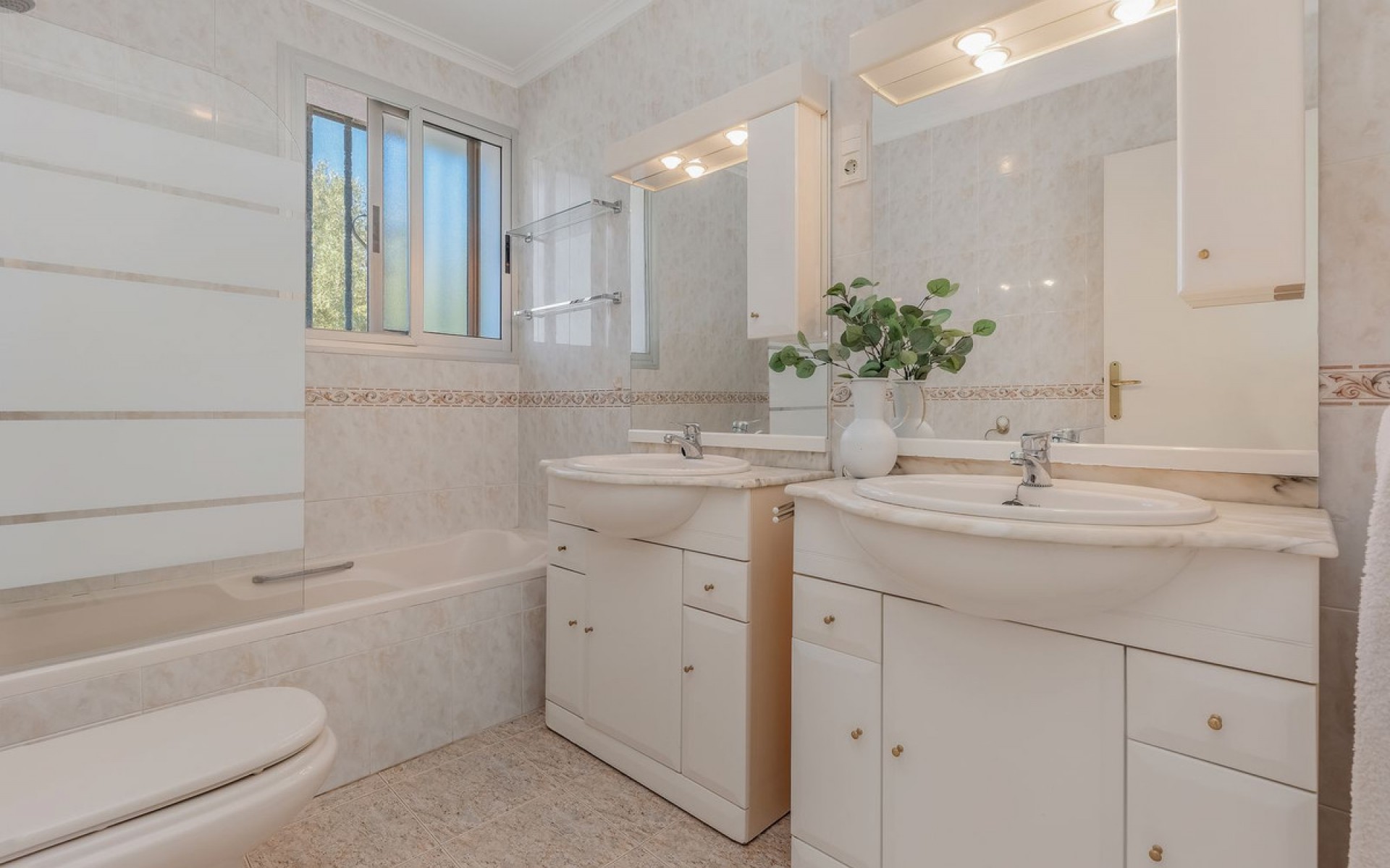 zum Verkauf - Villa - San Juan de Alicante - San Juan de Alicante Centro