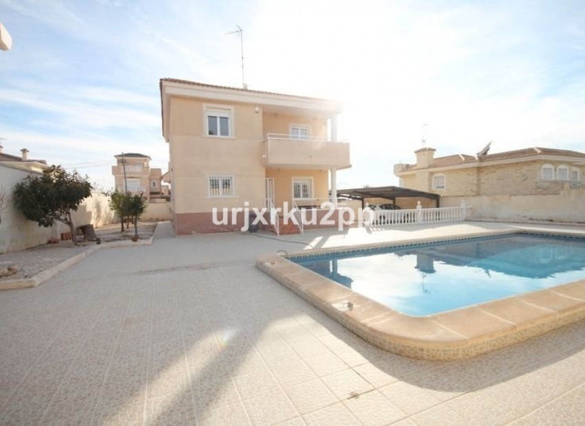 zum Verkauf - Villa - Torrevieja - Aguas Nuevas