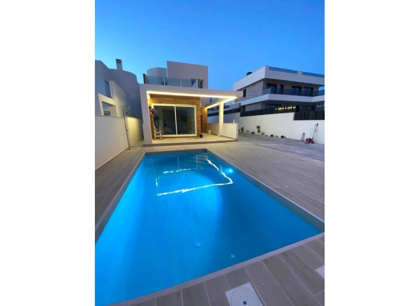 zum Verkauf - Villa - Torrevieja - Aguas Nuevas