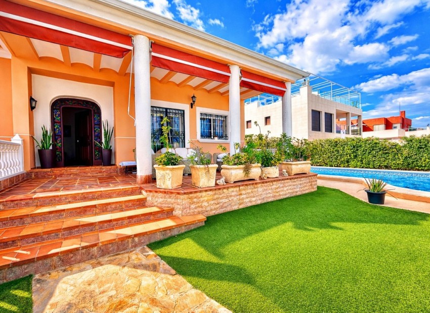 zum Verkauf - Villa - Torrevieja - La Mata