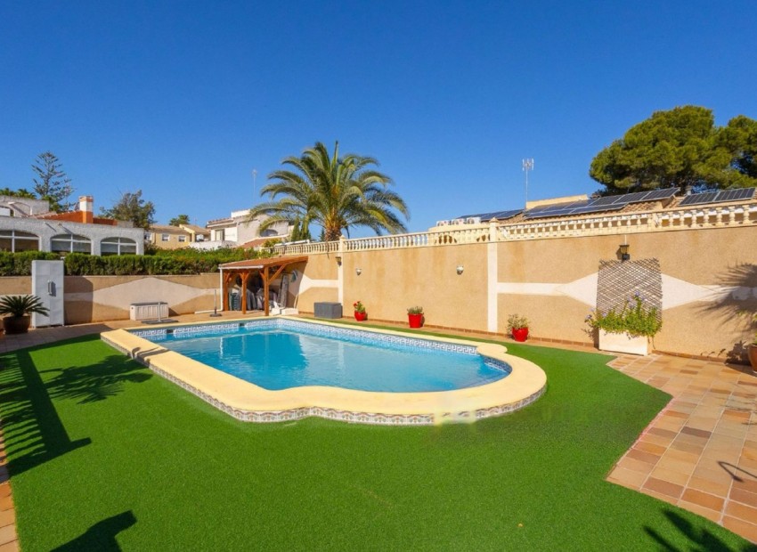 zum Verkauf - Villa - Torrevieja - Torrevieja Centro