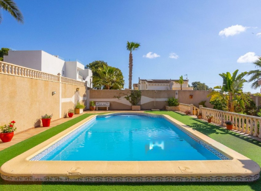 zum Verkauf - Villa - Torrevieja - Torrevieja Centro