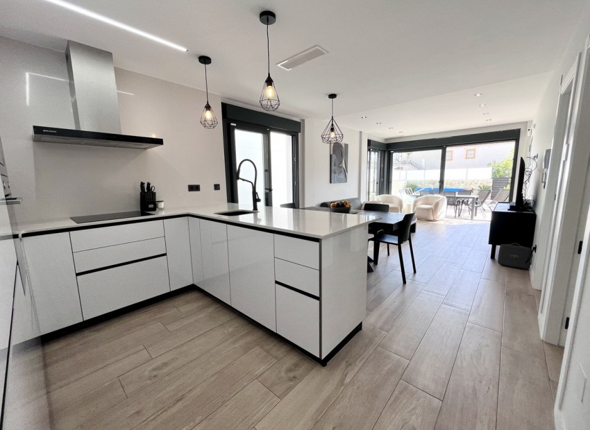 zum Verkauf - Villa - Torrevieja - Torrevieja Centro