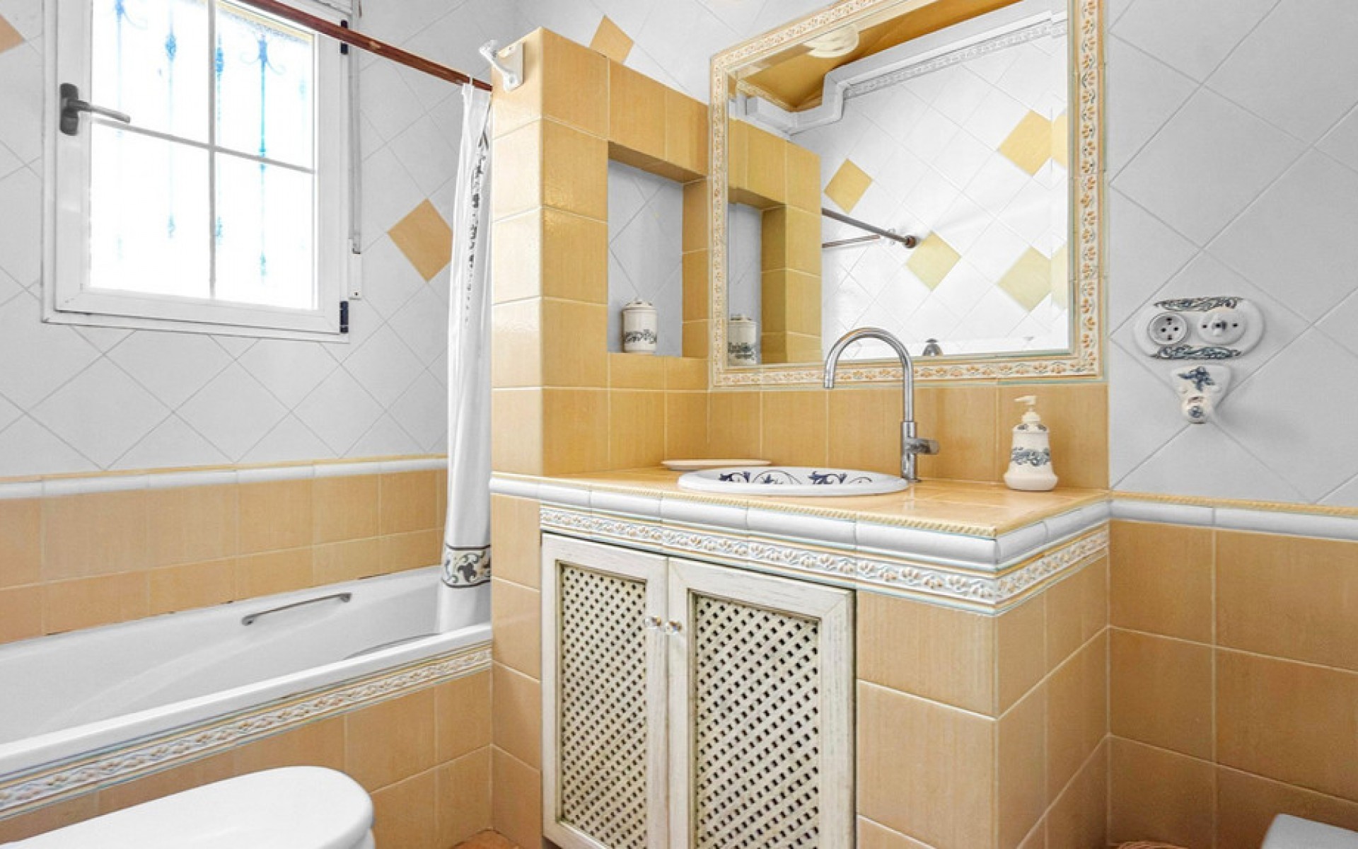 zum Verkauf - Villa - Torrevieja - Torrevieja Centro