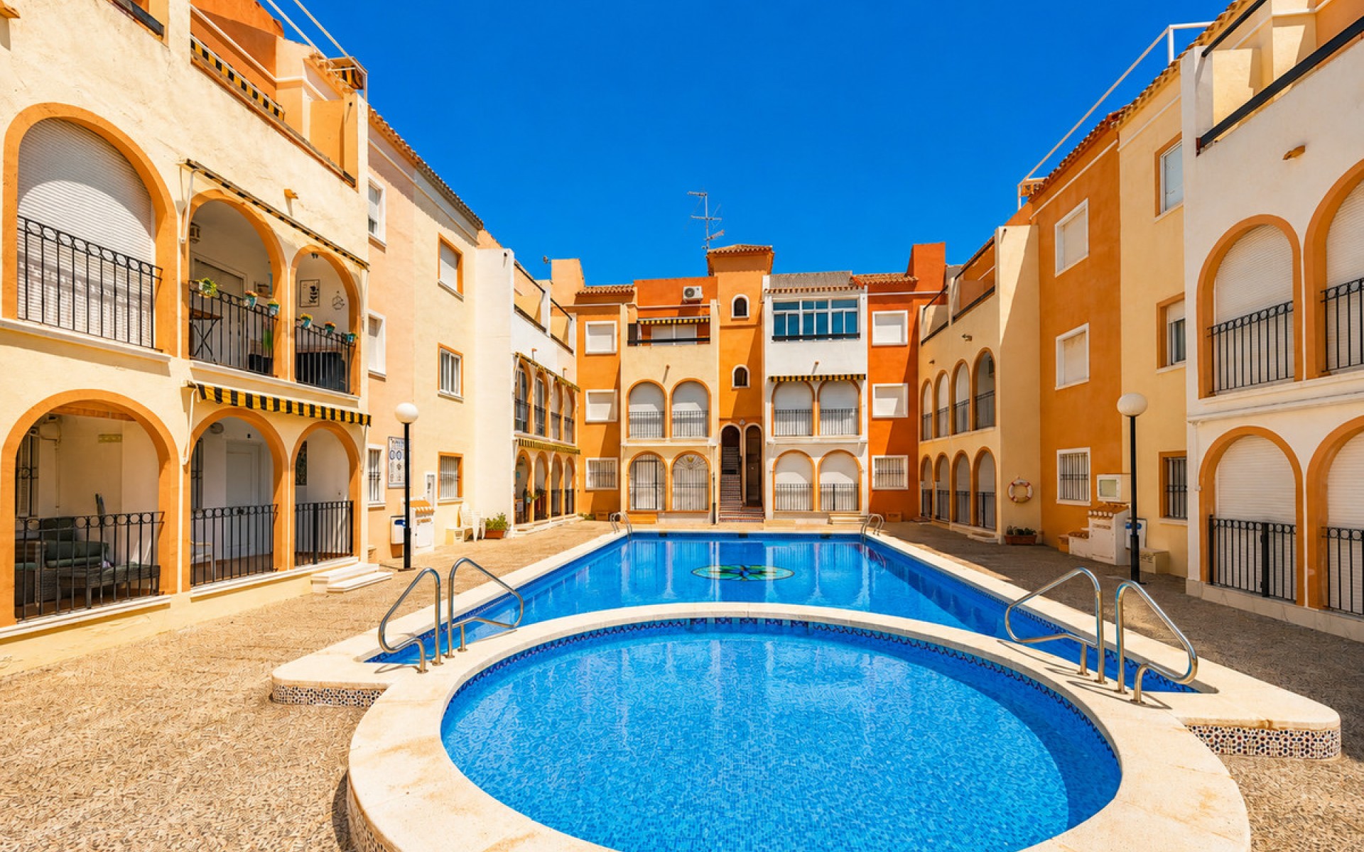zum Verkauf - Villa - Torrevieja - Torrevieja Centro