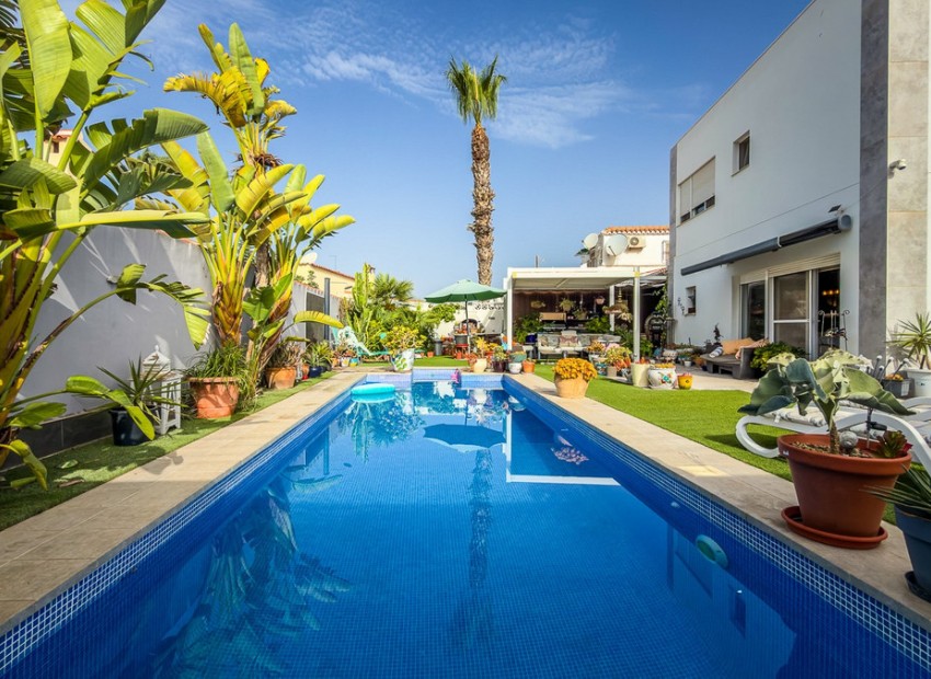 zum Verkauf - Villa - Torrevieja - Torrevieja Centro
