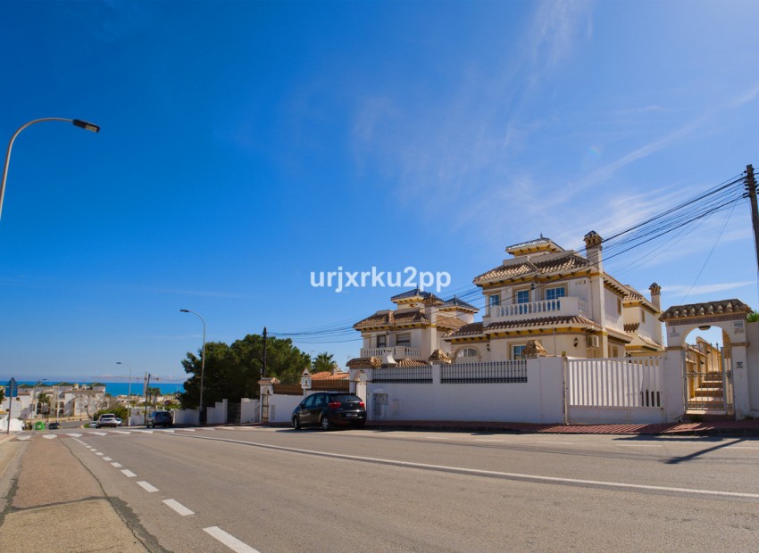 zum Verkauf - Villa - Torrevieja - Torrevieja Centro