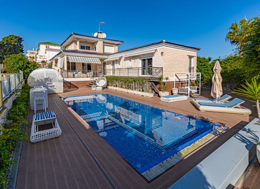 zum Verkauf - Villa - Torrevieja - Torrevieja Centro