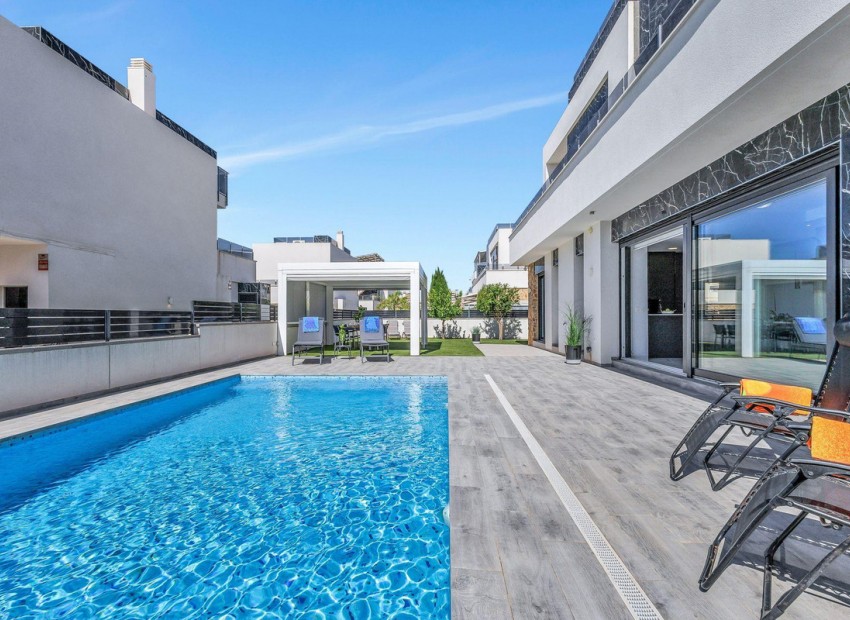 zum Verkauf - Villa - Torrevieja - Torrevieja Centro