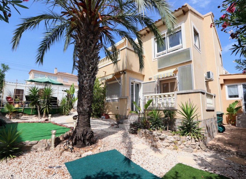 zum Verkauf - Villa - Villamartin - El Galan