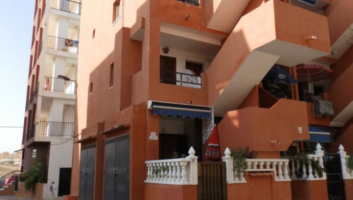 Letar du efter en återförsäljning Lägenhet Till Salu i Torrevieja, Costa Blanca South?