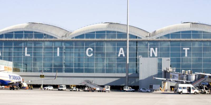 Hitta oss i den senaste Alicante-flygplatsguiden