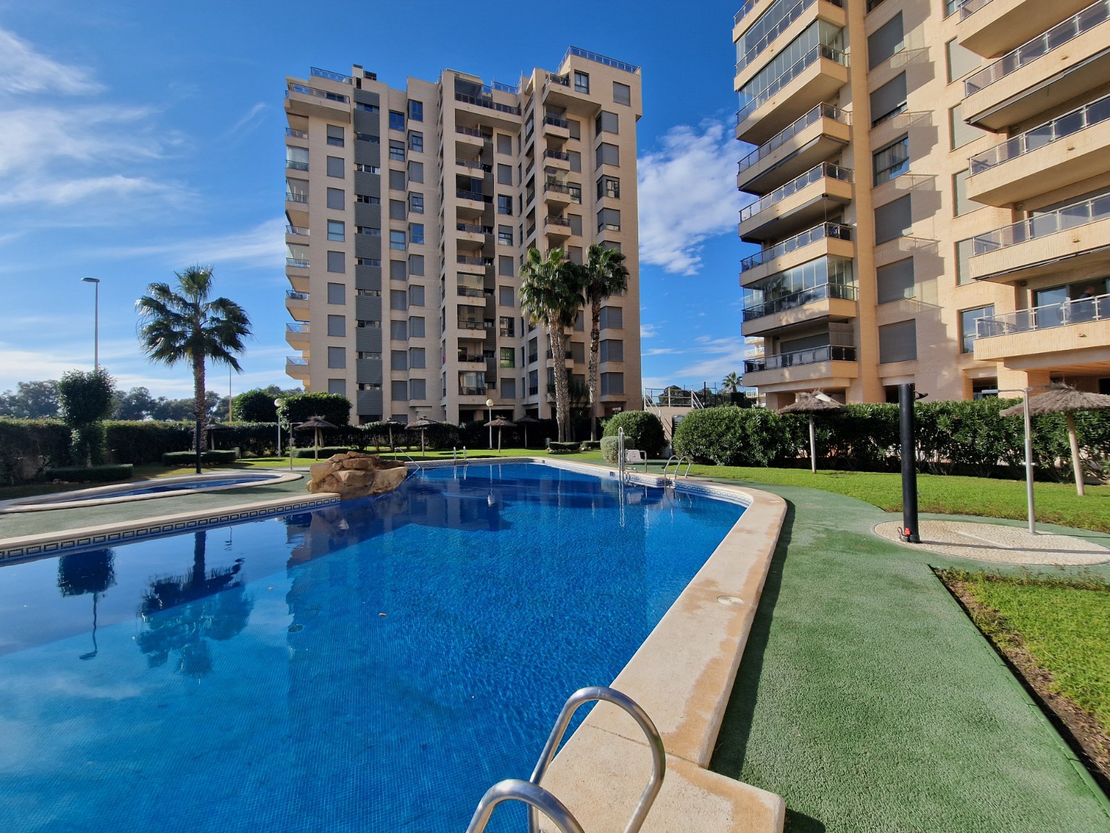 Apartment in Guardamar del Segura - view 1