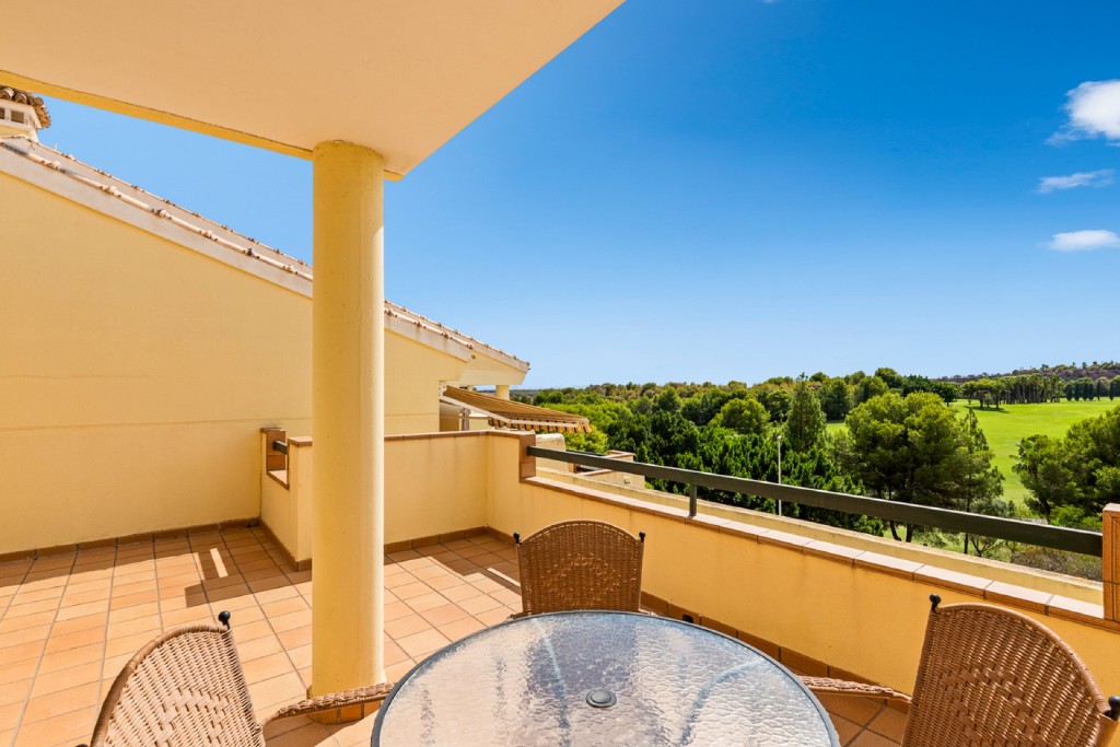 Apartment in Dehesa de Campoamor - view 1