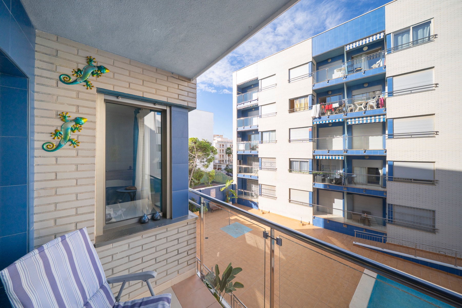 Apartment in Torrevieja - Image 2