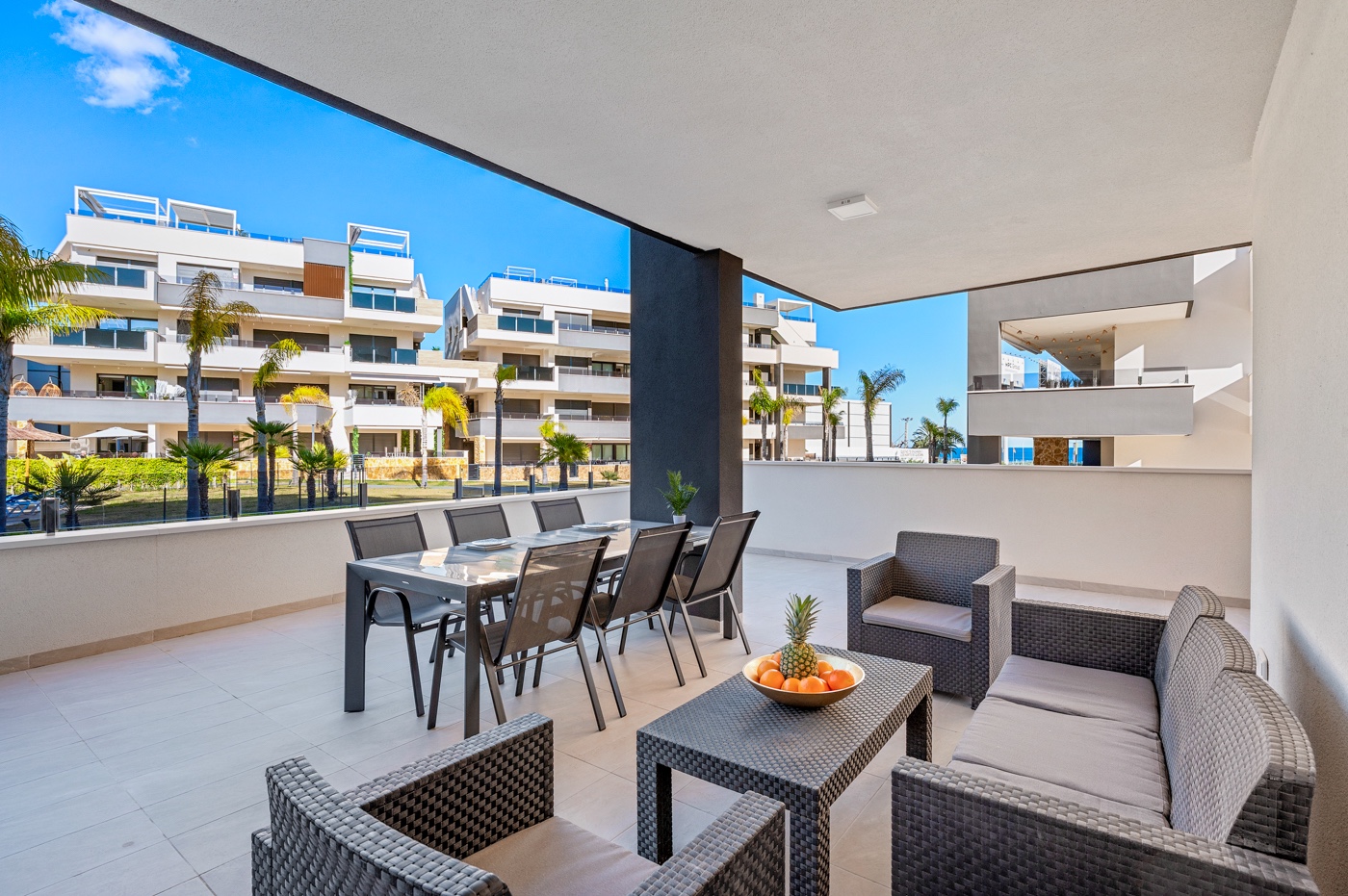 Apartment in Playa Flamenca - Image 2