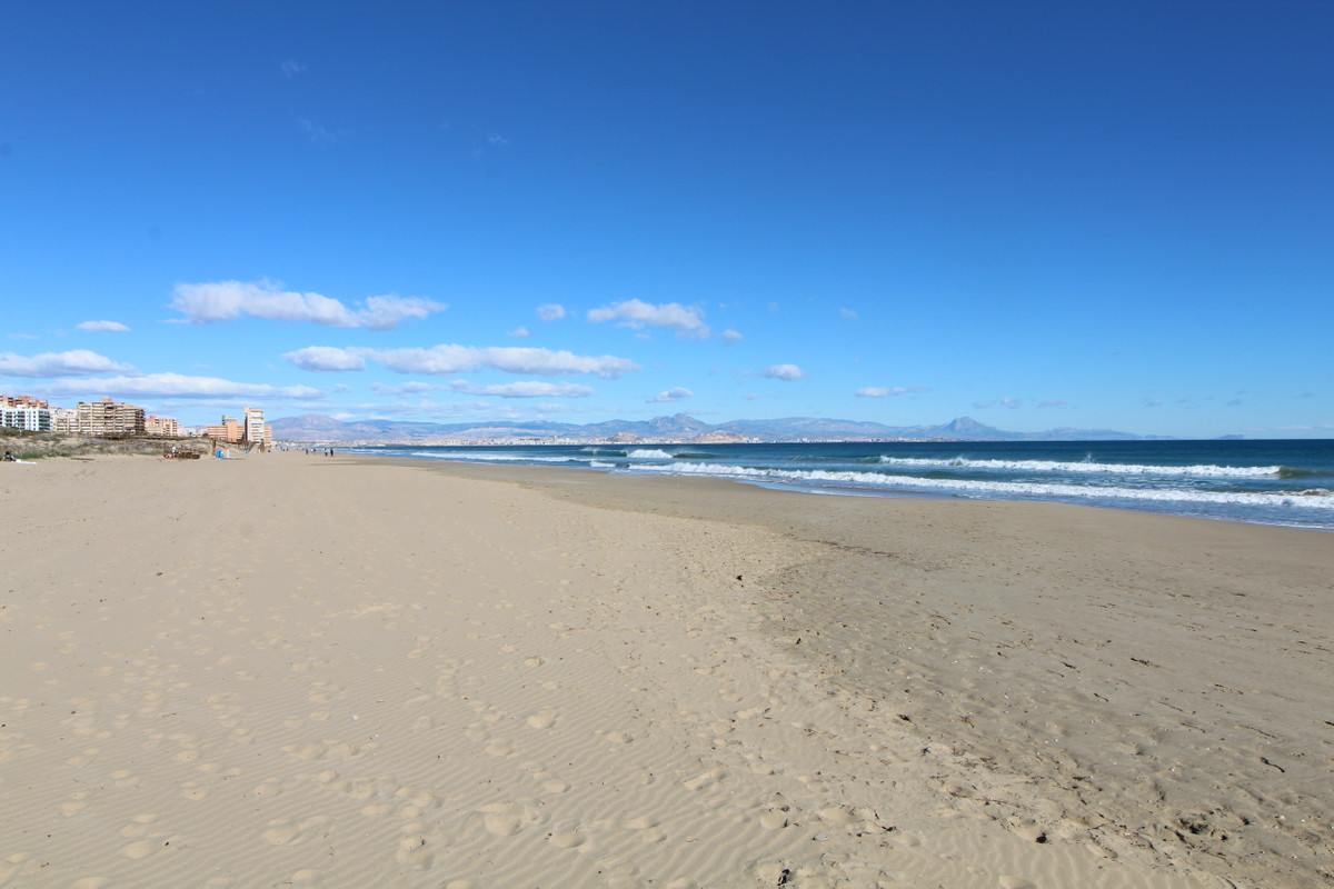 Apartment in Santa Pola - view 1