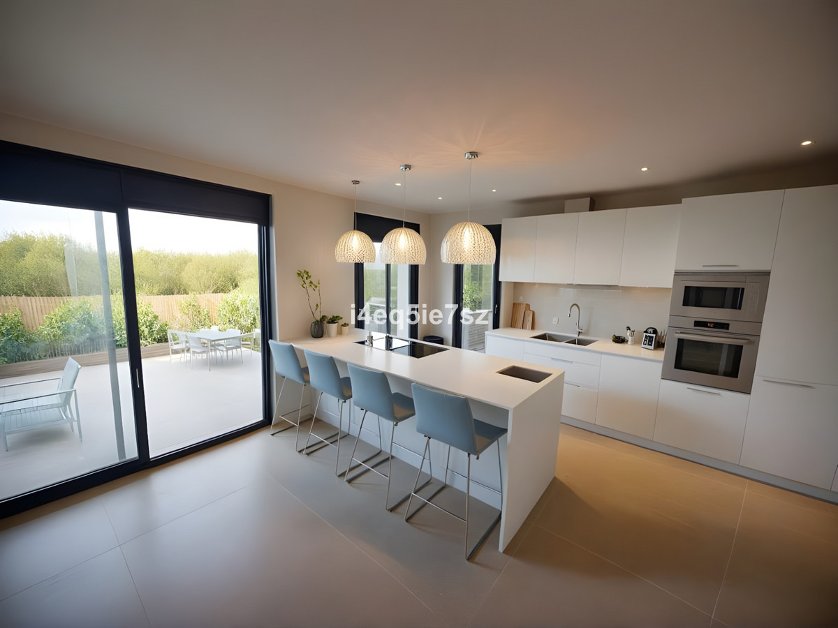 Apartment in Javea - Image 4