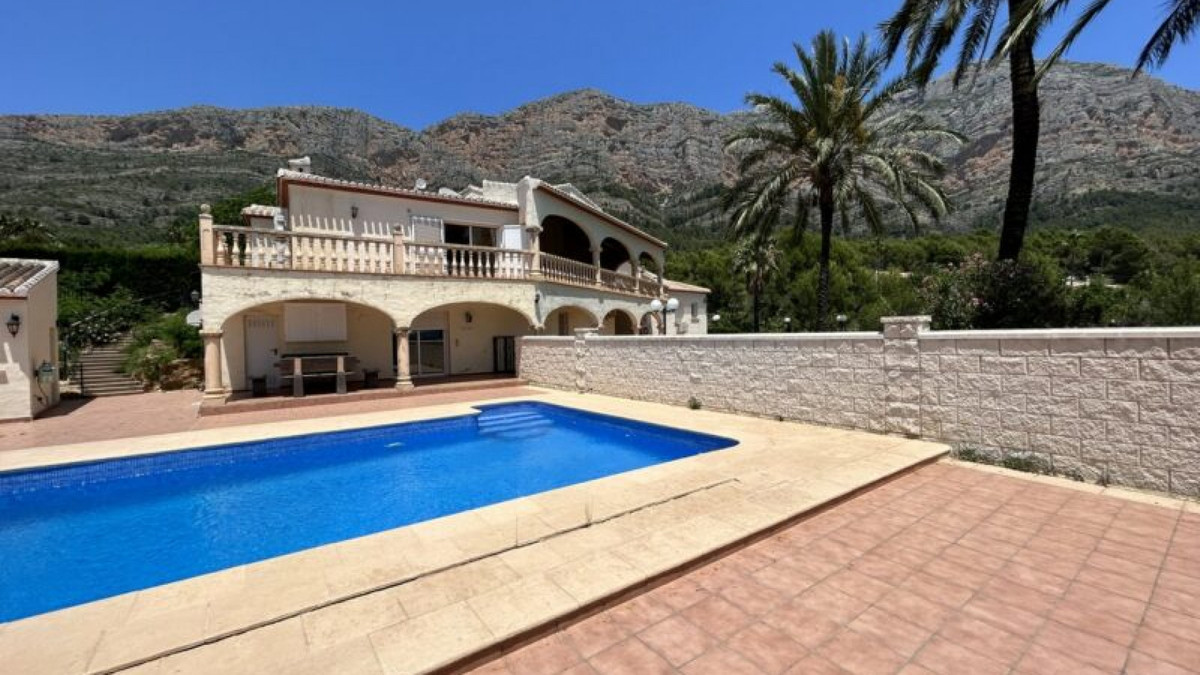 Villa in Javea - view 1
