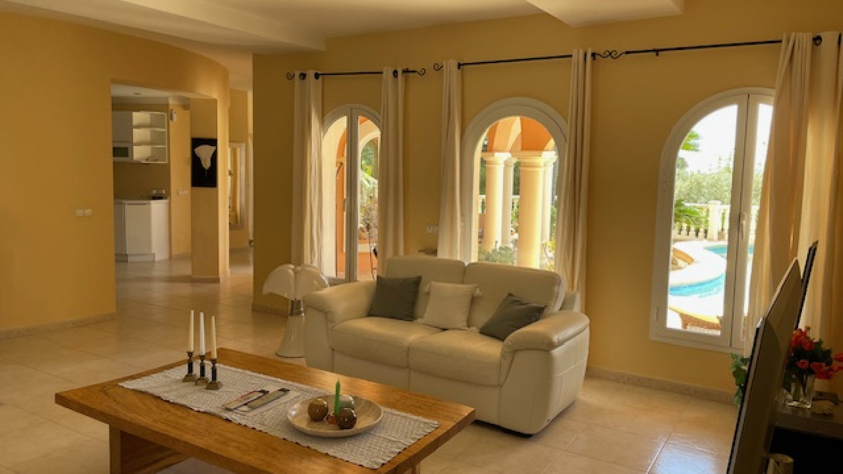 Villa in Javea - Image 3