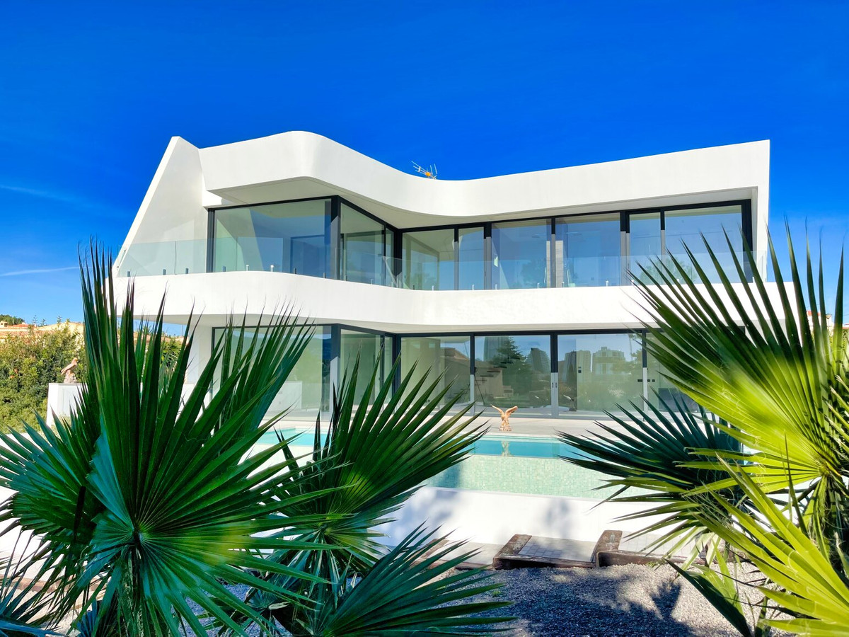 Villa in Calp - view 1
