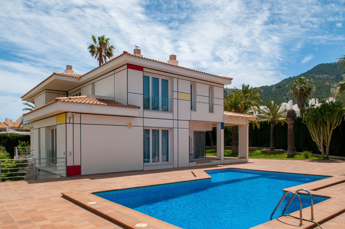 Villa in L'Albir - view 1