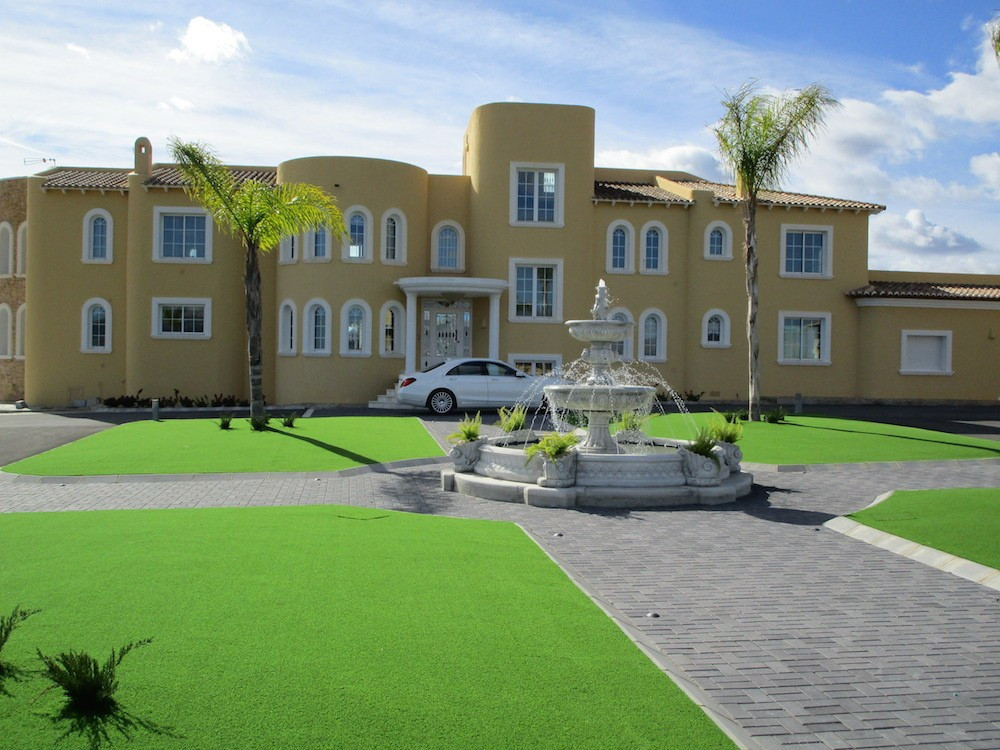 Villa in La Nucia - view 1