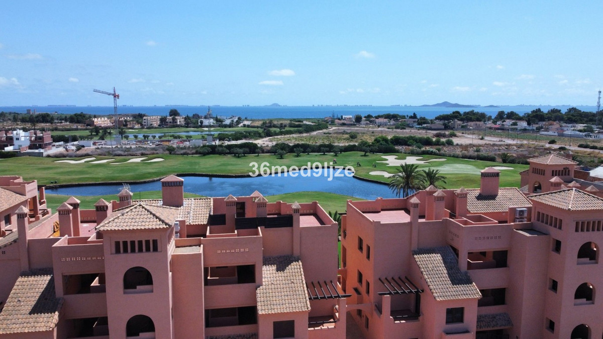 Apartment in Los Alcazares - Image 5
