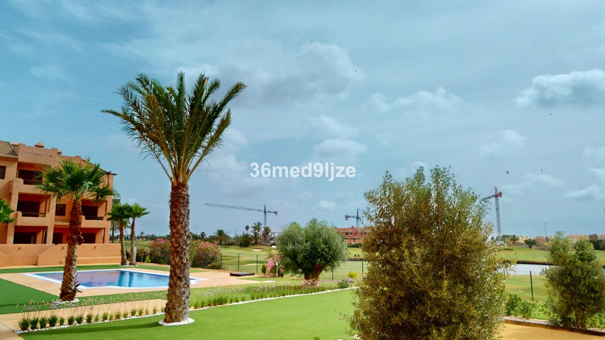 Apartment in Los Alcazares - Image 5