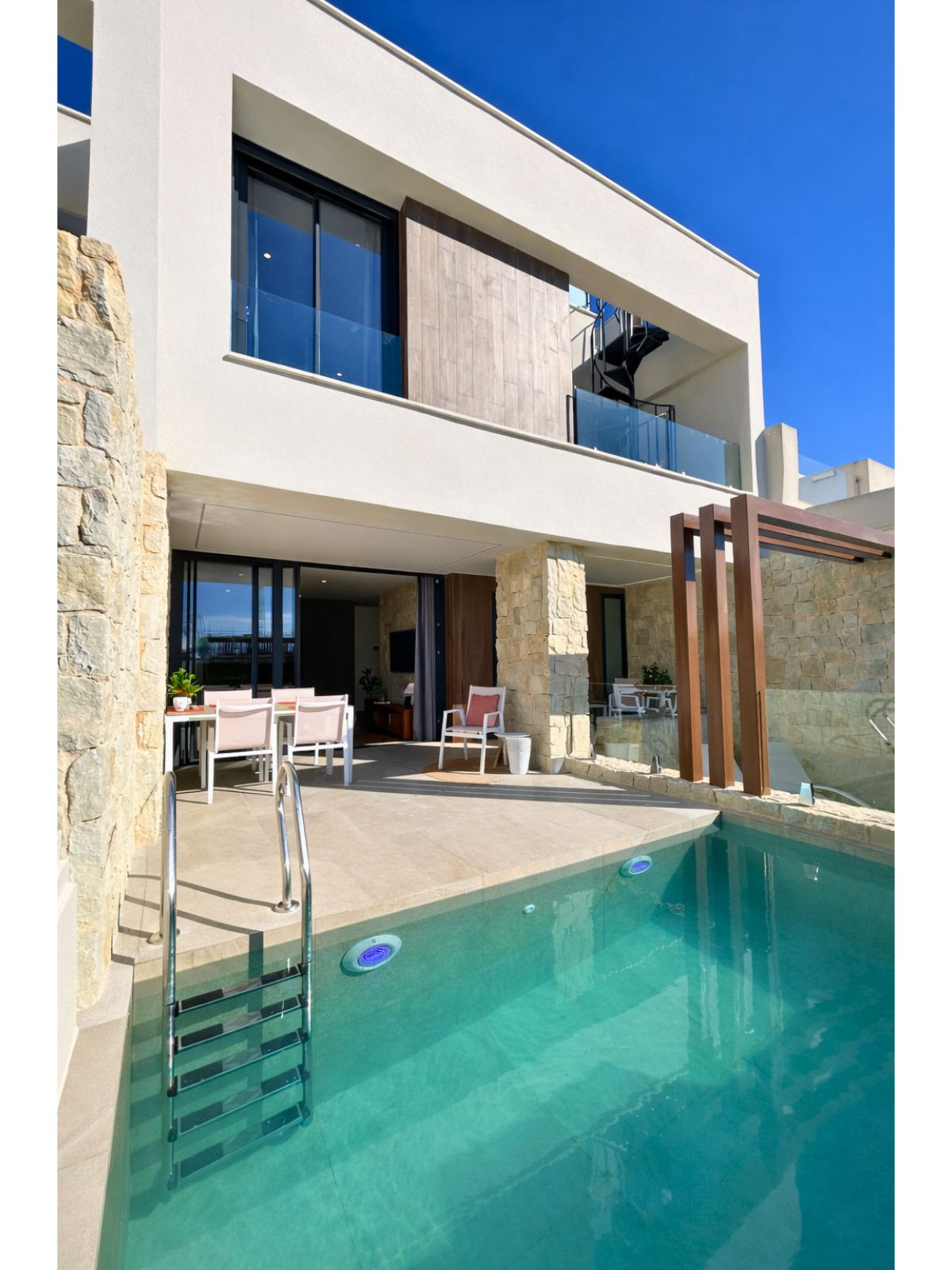 House in Dolores - view 1