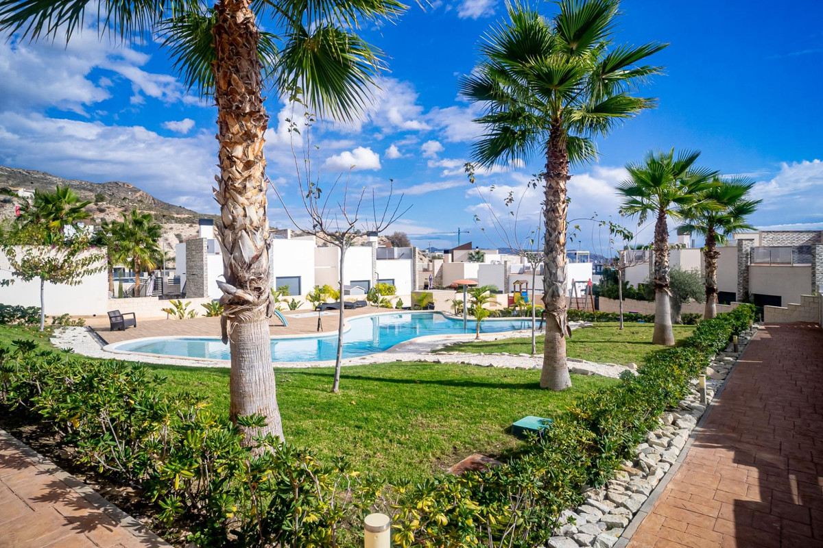 Apartment in Finestrat - view 1