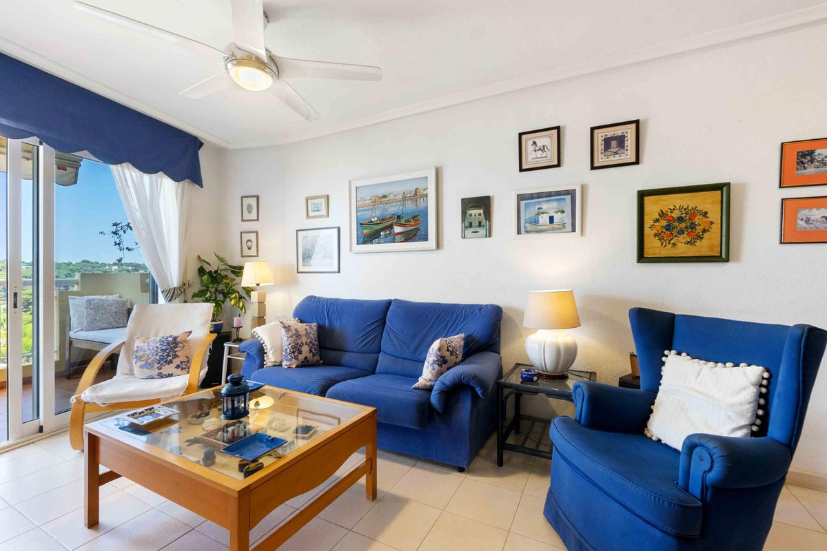 Apartment in Dehesa de Campoamor - Image 4