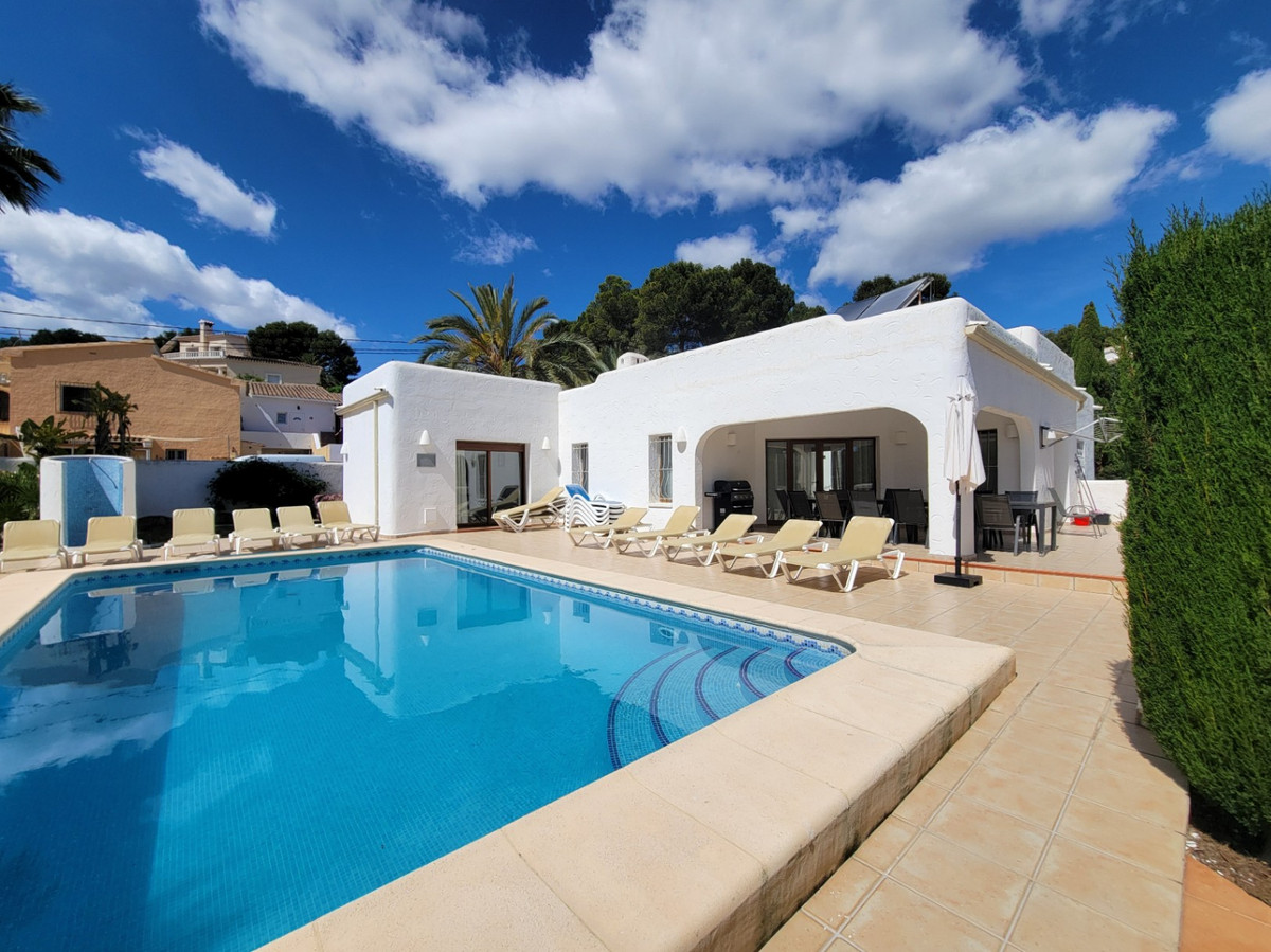 Villa in Moraira - view 1
