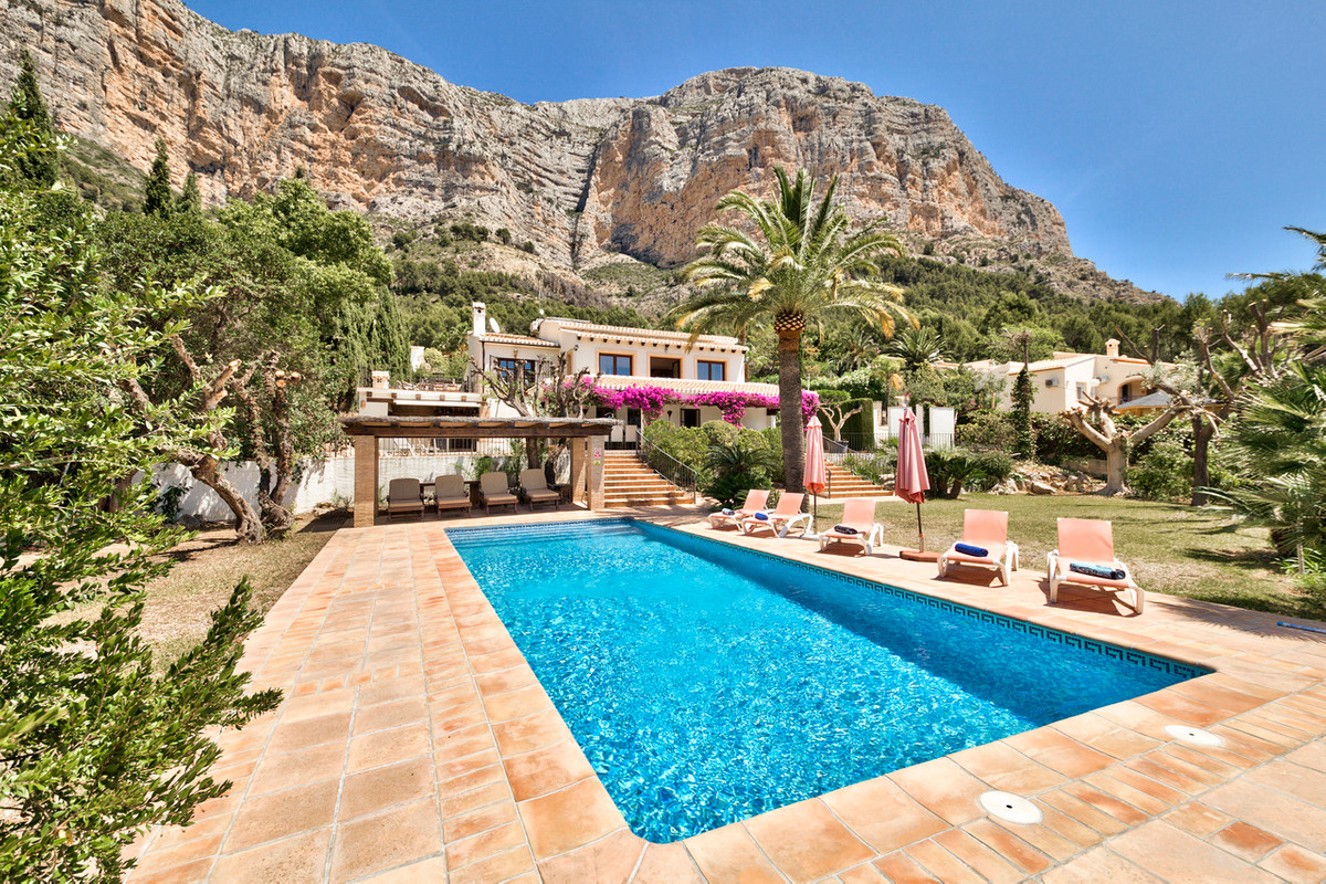 Villa in Javea - view 1