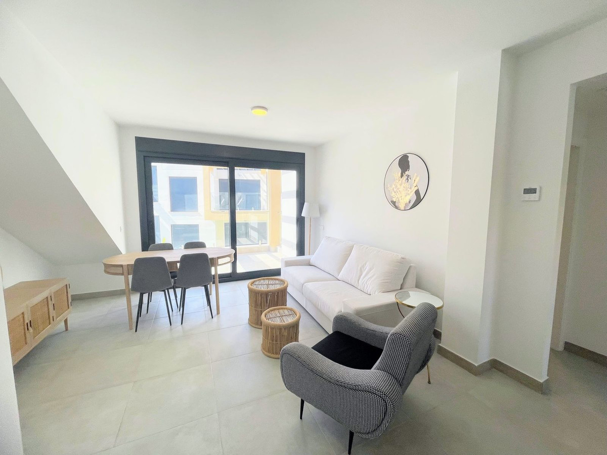 Apartment in Villamartin - Image 4