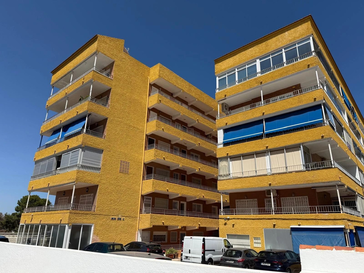 Apartment in Punta Prima - view 1