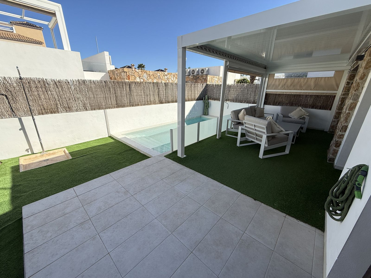 Villa in Dehesa de Campoamor - Image 3