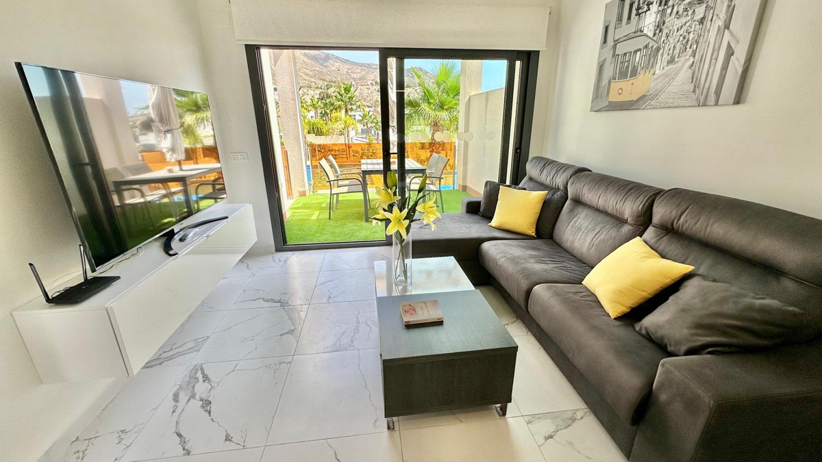 Apartment in Finestrat - Image 2