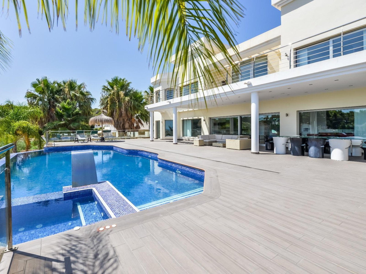 Villa in Benissa - view 1