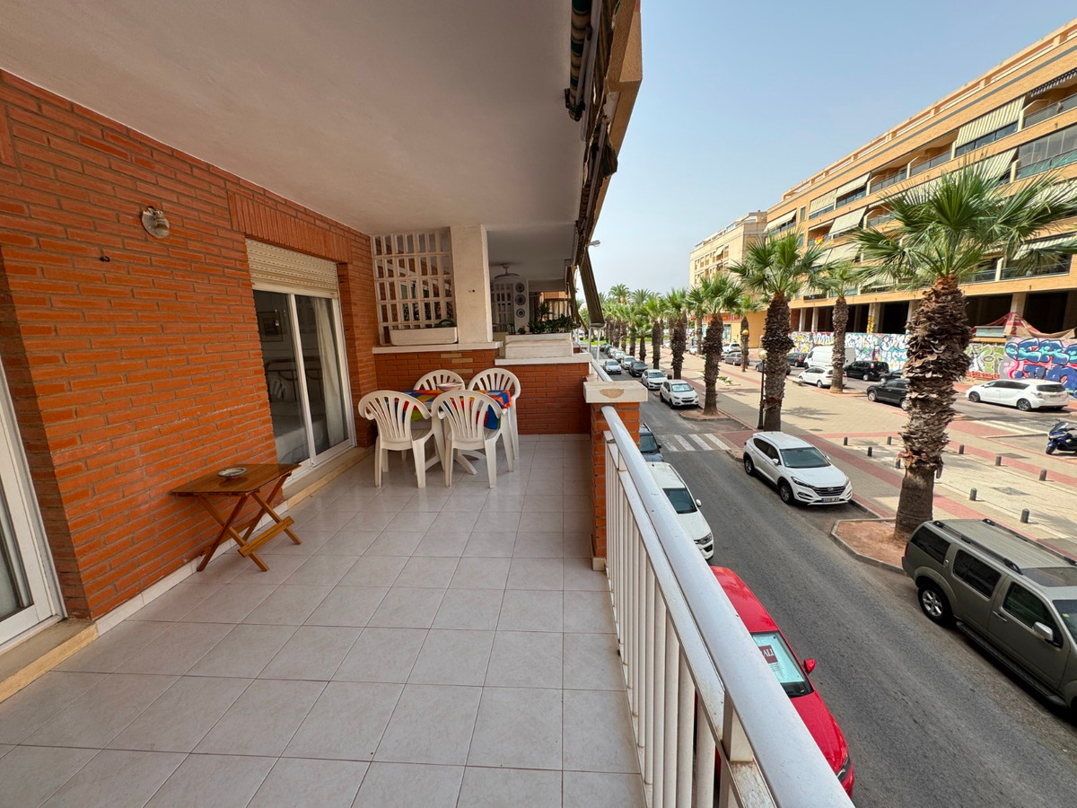 Apartment in Guardamar del Segura - view 1